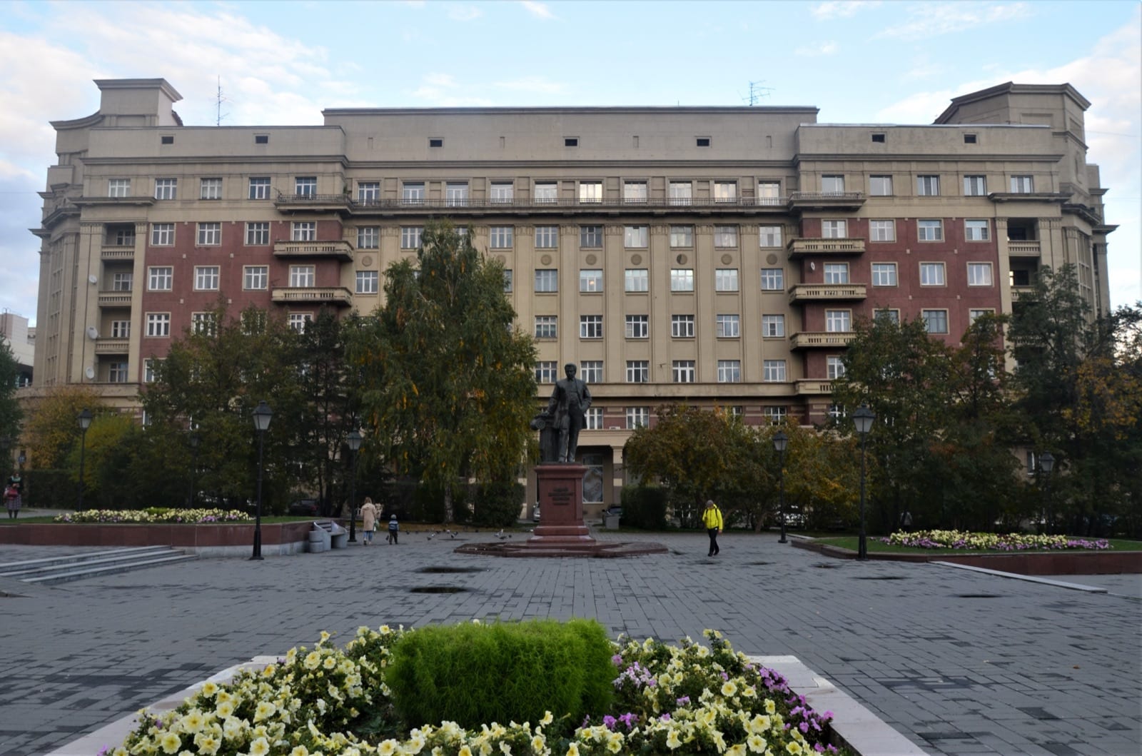 Стоквартирный дом — памятник архитектуры в Новосибирске
