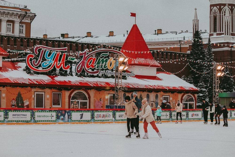 Каток зимой